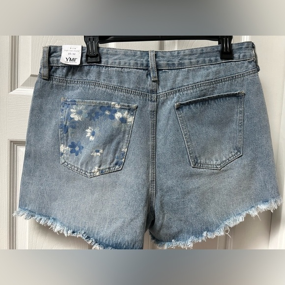 NWT YMI High rise denim shorts - Picture 2 of 4
